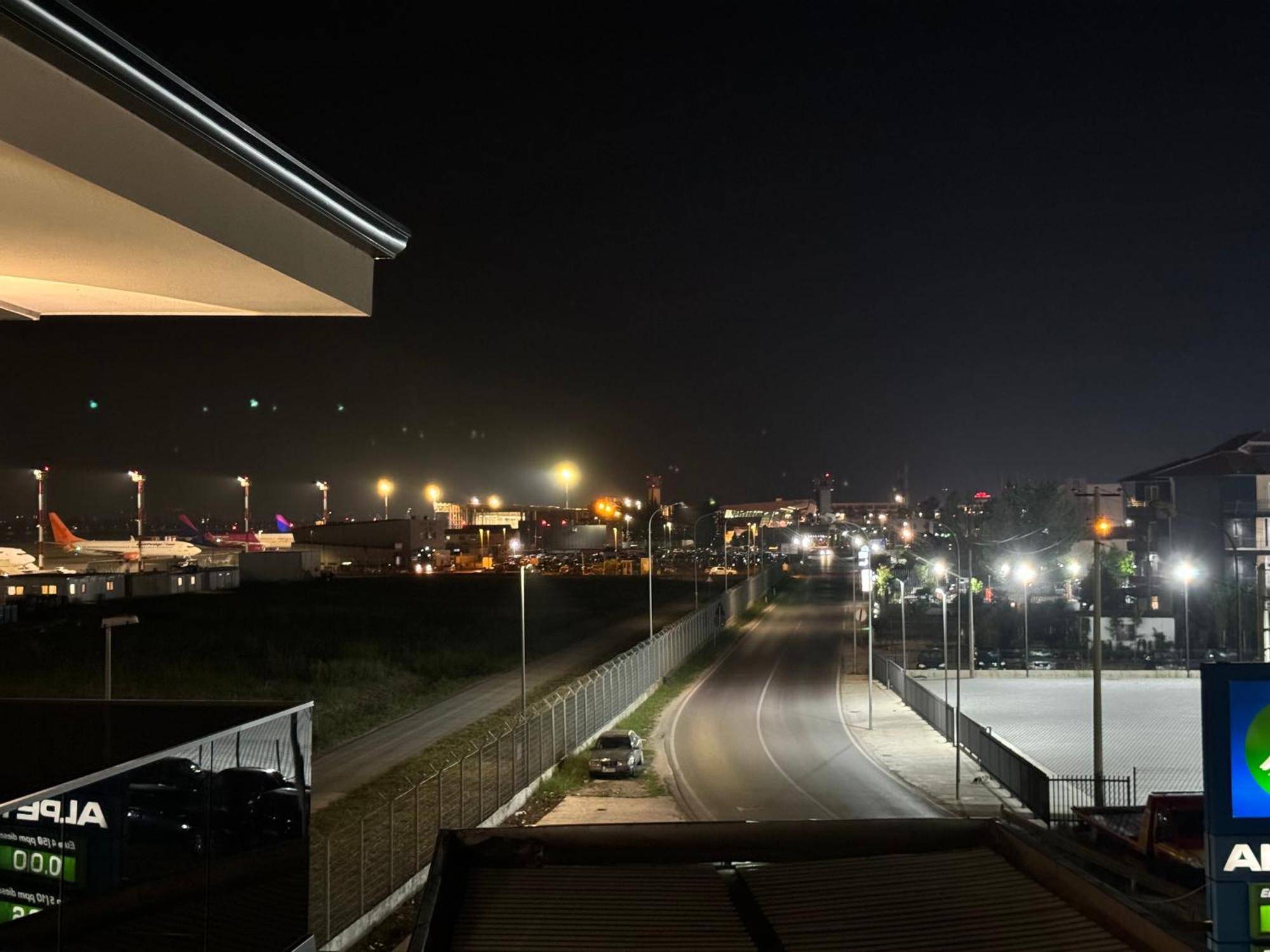 Side Airport Hotel Крує Екстер'єр фото